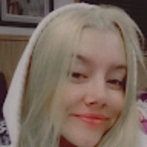 Meet your Posher, Emmeline